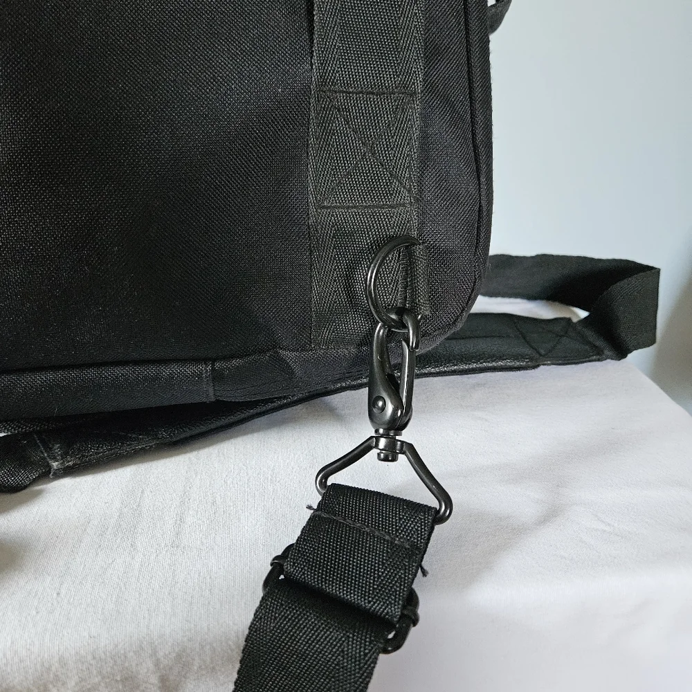 EUC SOC Sandpiper of California Black Convertible Laptop Bag/Backpack Combo